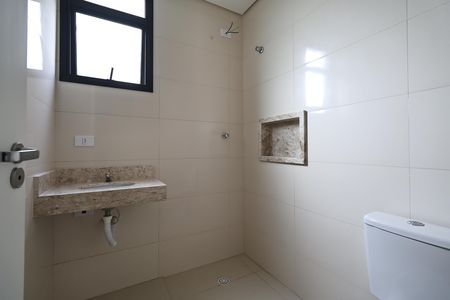 Apartamento à venda com 136m², 3 quartos e 2 vagas Apartamento à venda com 136m², 3 quartos e 2 vagasBanheiro da suíte