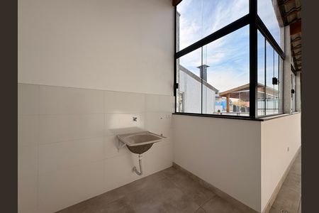 Apartamento à venda com 136m², 3 quartos e 2 vagas Apartamento à venda com 136m², 3 quartos e 2 vagasLavanderia