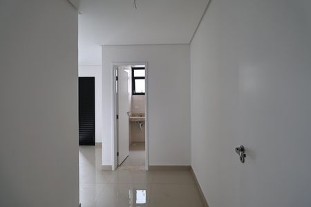 Apartamento à venda com 136m², 3 quartos e 2 vagas Apartamento à venda com 136m², 3 quartos e 2 vagasSuite