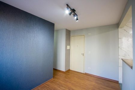 Sala de apartamento para alugar com 2 quartos, 44m² em Parque Sao Vicente, Santo André