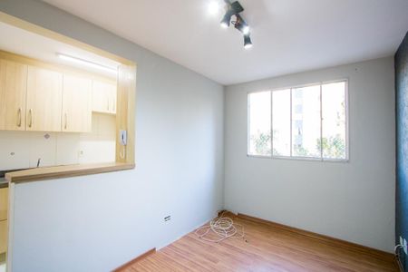 Sala de apartamento para alugar com 2 quartos, 44m² em Parque Sao Vicente, Santo André