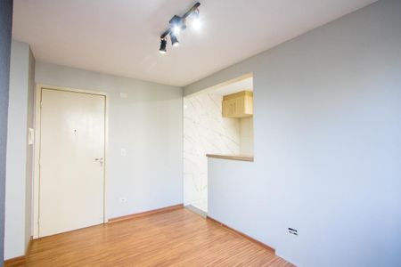 Sala de apartamento para alugar com 2 quartos, 44m² em Parque Sao Vicente, Santo André