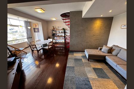 Foto 02 de apartamento à venda com 4 quartos, 240m² em Floresta, Belo Horizonte
