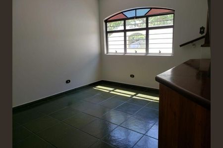 Casa à venda com 3 quartos, 170m² em Campo Grande, São Paulo