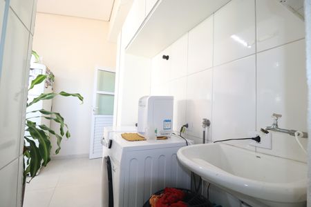 Apartamento para alugar com 110m², 2 quartos e 1 vagaÁrea de Serviço