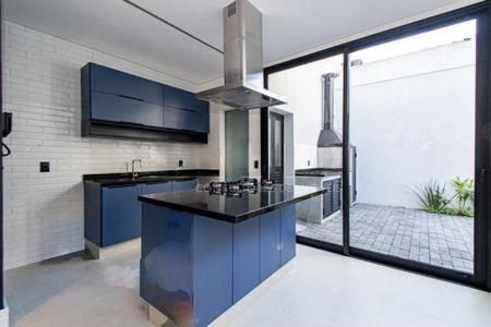 Casa à venda com 3 quartos, 160m² em Vila Olímpia, São Paulo