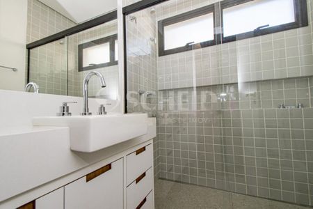 Casa à venda com 3 quartos, 160m² em Vila Olímpia, São Paulo