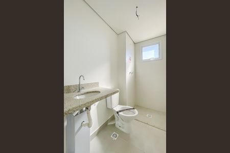 Casa de condomínio à venda com 67m², 2 quartos e 1 vaga Casa de condomínio à venda com 67m², 2 quartos e 1 vagaBanheiro da Suíte