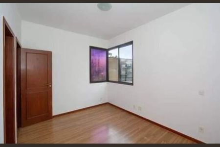 Apartamento à venda com 121m², 4 quartos e 2 vagas