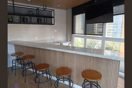 Studio à venda com 27m², 1 quarto e sem vaga Studio à venda com 27m², 1 quarto e sem vagaRooftop Bar