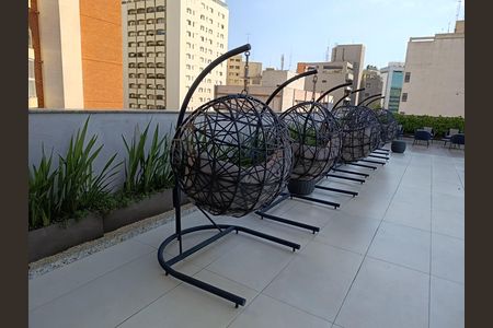 Studio à venda com 27m², 1 quarto e sem vaga Studio à venda com 27m², 1 quarto e sem vagaRooftop Bar