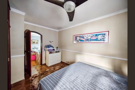 Casa à venda com 303m², 3 quartos e 5 vagasSuíte 3