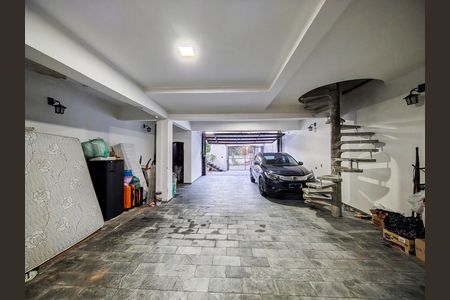 Casa à venda com 303m², 3 quartos e 5 vagasGaragem