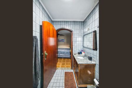 Casa à venda com 303m², 3 quartos e 5 vagasBanheiro da Suíte 3