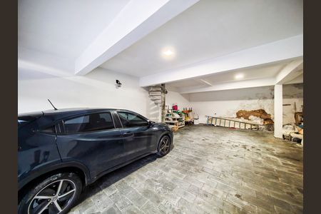 Casa à venda com 303m², 3 quartos e 5 vagasGaragem