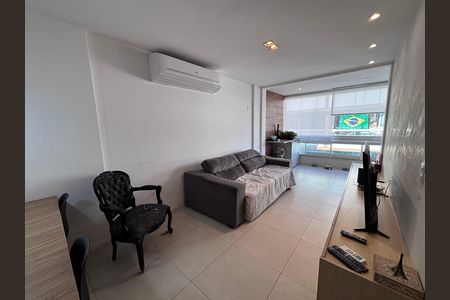 Apartamento à venda com 76m², 3 quartos e 1 vaga Apartamento à venda com 76m², 3 quartos e 1 vagaSala
