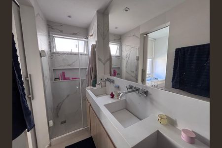 Apartamento à venda com 76m², 3 quartos e 1 vaga Apartamento à venda com 76m², 3 quartos e 1 vagaBanheiro do Quarto 1