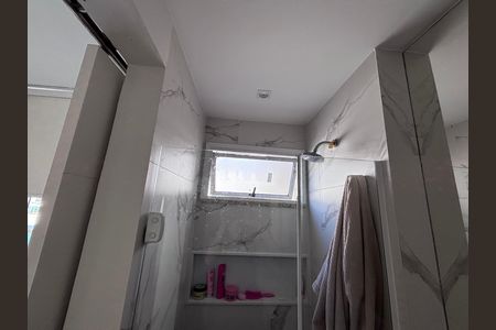 Apartamento à venda com 76m², 3 quartos e 1 vaga Apartamento à venda com 76m², 3 quartos e 1 vagaBanheiro do Quarto 1