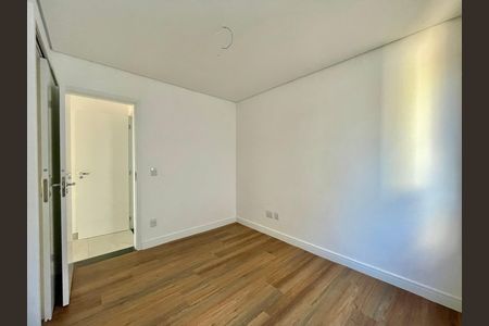 Apartamento à venda com 3 quartos, 130m² em Sagrada Família, Belo Horizonte