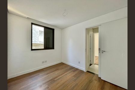Apartamento à venda com 3 quartos, 130m² em Sagrada Família, Belo Horizonte