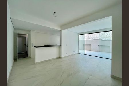 Apartamento à venda com 3 quartos, 130m² em Sagrada Família, Belo Horizonte
