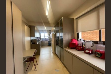 Apartamento à venda com 276m², 4 quartos e 3 vagas
