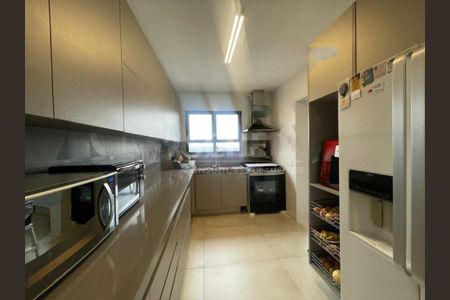 Apartamento à venda com 276m², 4 quartos e 3 vagas