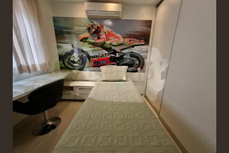 Apartamento à venda com 147m², 4 quartos e 2 vagas