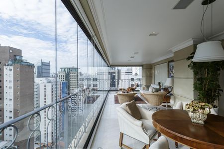 Apartamento à venda com 277m², 2 quartos e 4 vagas Apartamento à venda com 277m², 2 quartos e 4 vagasVaranda