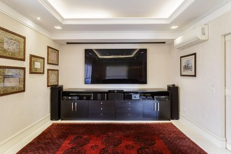Apartamento à venda com 277m², 2 quartos e 4 vagas Apartamento à venda com 277m², 2 quartos e 4 vagasSala de TV
