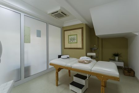 Apartamento à venda com 277m², 2 quartos e 4 vagas Apartamento à venda com 277m², 2 quartos e 4 vagasSpa