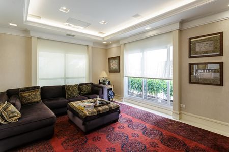 Apartamento à venda com 277m², 2 quartos e 4 vagas Apartamento à venda com 277m², 2 quartos e 4 vagasSala de TV