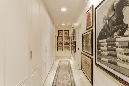 Apartamento à venda com 277m², 2 quartos e 4 vagas Apartamento à venda com 277m², 2 quartos e 4 vagasCorredor
