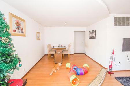 Sala 2 de casa à venda com 6 quartos, 900m² em Vila Valqueire, Rio de Janeiro