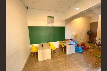 Apartamento para alugar com 55m², 2 quartos e 1 vaga Apartamento para alugar com 55m², 2 quartos e 1 vagaÁrea comum - Brinquedoteca