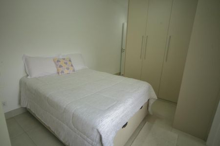 Apartamento à venda com 78m², 2 quartos e 2 vagasSuíte 