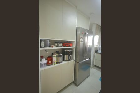 Apartamento à venda com 78m², 2 quartos e 2 vagasCozinha 