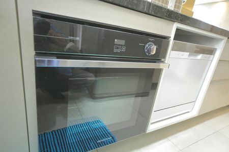 Apartamento à venda com 78m², 2 quartos e 2 vagasCozinha 