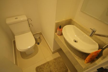 Apartamento à venda com 78m², 2 quartos e 2 vagasLavabo da Sala 