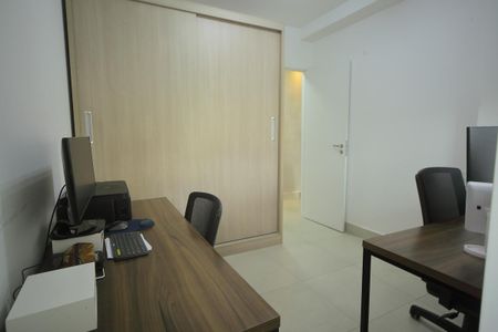 Apartamento à venda com 78m², 2 quartos e 2 vagasBanheiro da Suíte 2