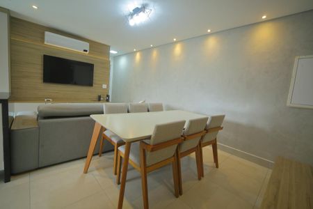 Apartamento à venda com 78m², 2 quartos e 2 vagasSala