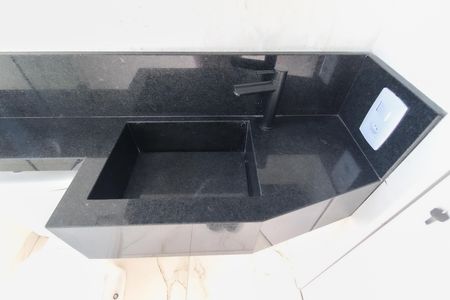 Apartamento para alugar com 42m², 2 quartos e sem vaga Apartamento para alugar com 42m², 2 quartos e sem vagaBanheiro