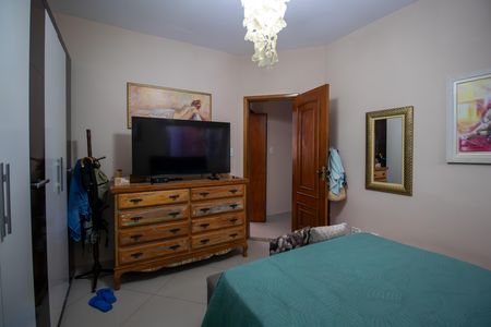 Quarto 1 de casa para alugar com 4 quartos, 143m² em Olaria, Rio de Janeiro