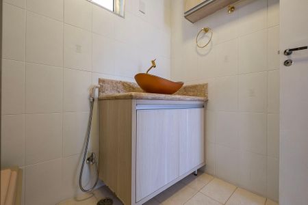Apartamento à venda com 92m², 2 quartos e sem vagaBanheiro