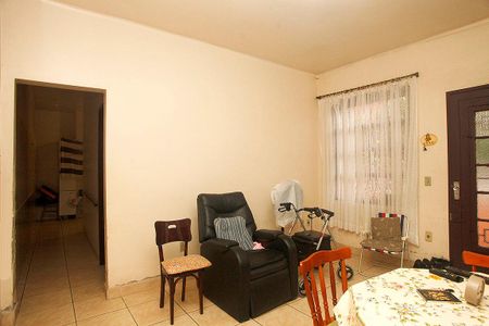 Casa à venda com 70m², 2 quartos e 1 vagaSala
