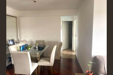 Apartamento à venda com 64m², 2 quartos e 1 vaga