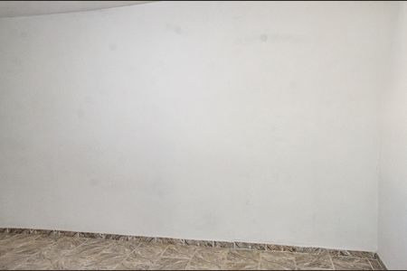 Casa para alugar com 75m², 2 quartos e sem vaga