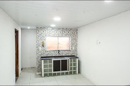 Casa para alugar com 75m², 2 quartos e sem vaga