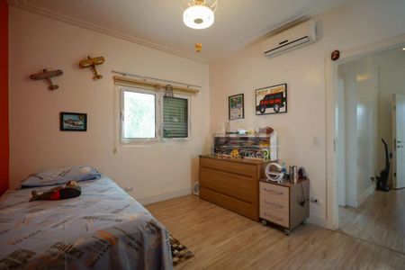Casa à venda com 3 quartos, 216m² em Jardim Petropolis, São Paulo