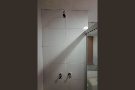 Apartamento à venda com 58m², 2 quartos e 1 vaga Apartamento à venda com 58m², 2 quartos e 1 vagaBanheiro da Suíte 1